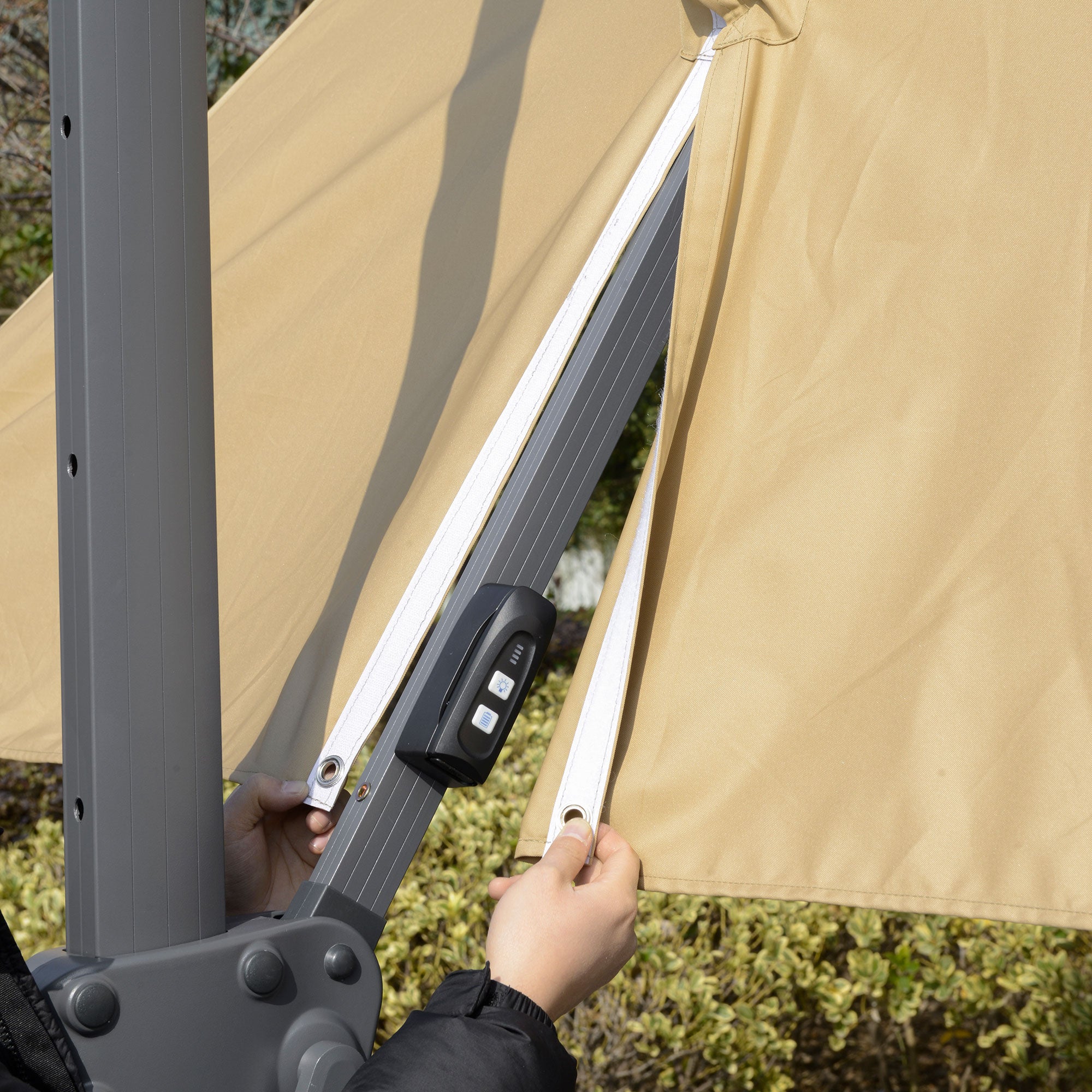 10 ft Cantilever Patio Umbrella with 360° Rotation – Outdoor Offset Umbrella with Crank Lift, Tilt, and Ventilated Double Canopy